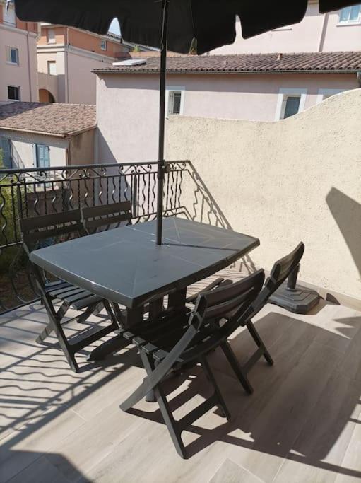 Appartement Meuble Climatise Avec Terrasse *